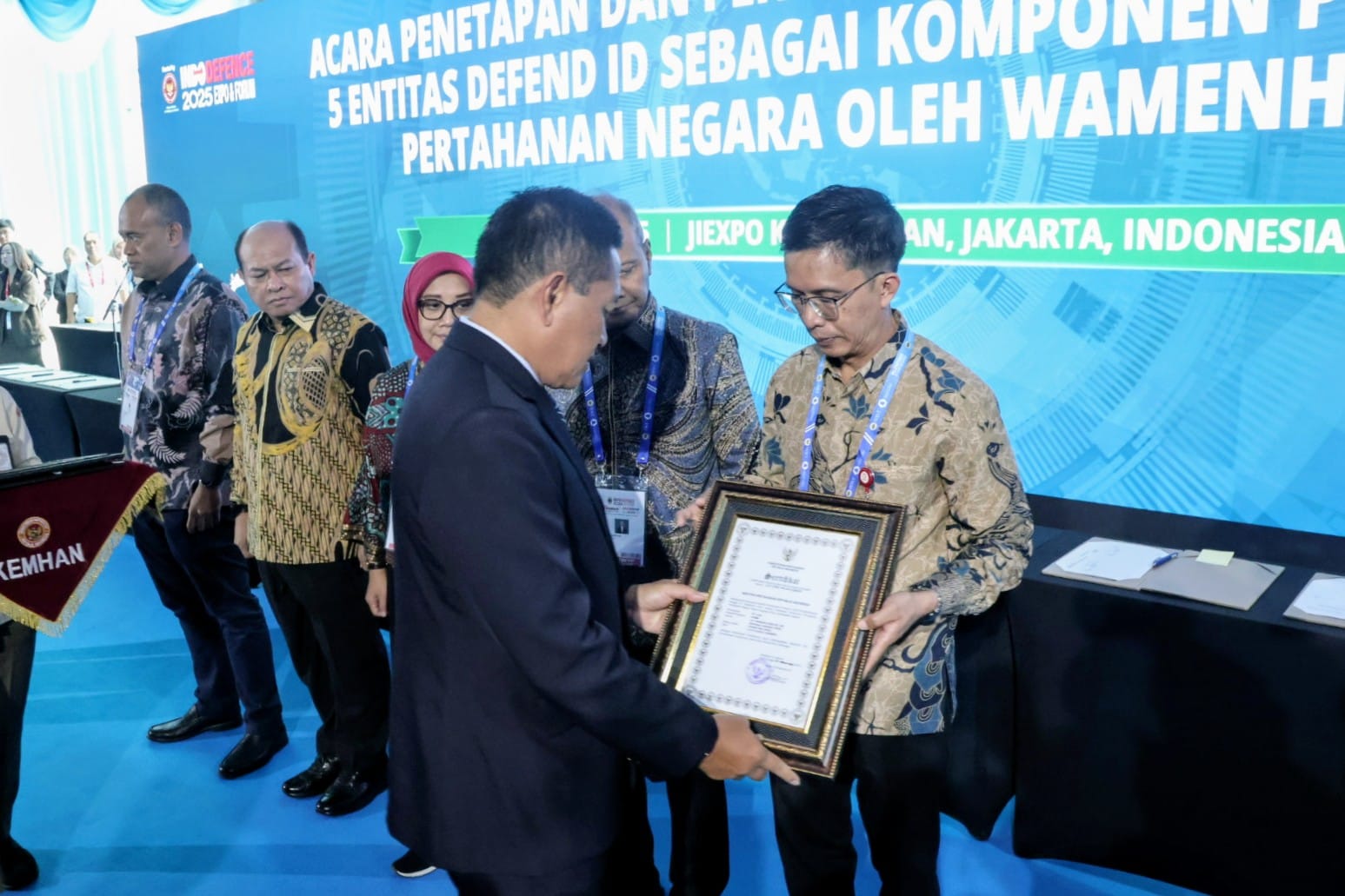 Kemandirian Pertahanan Bukan Sekadar Wacana, Len Raih Sertifikat Komponen Pendukung dari Kementerian Pertahanan