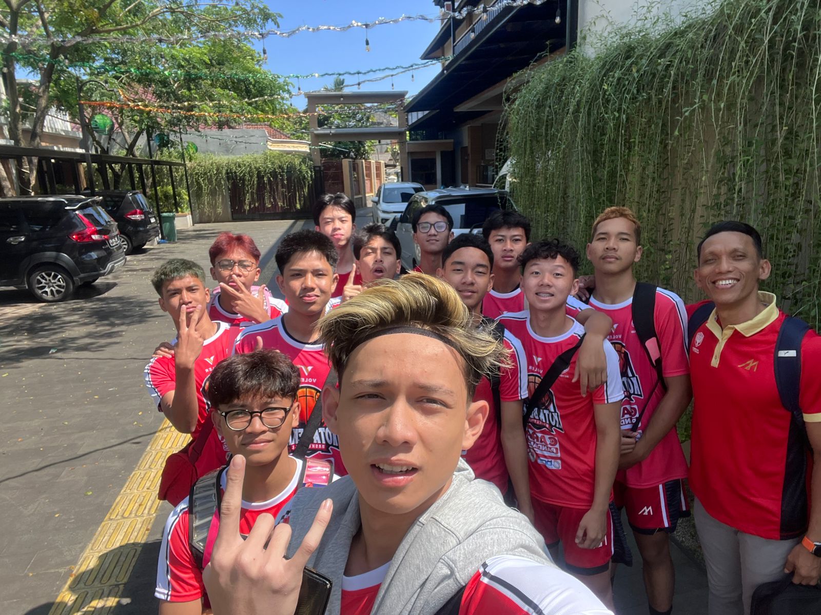 Kota Bekasi siap melangkah ke babak berikutnya. Ambisi tampil di Divisi 1 bukan lagi wacana, melainkan target yang tengah dirajut melalui kerja keras dan perhatian pada setiap detail.